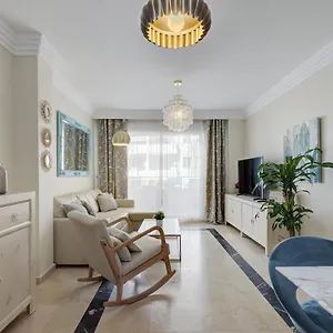 Apartamento Lujo En Banana Primera Línea De Playa, Marbella